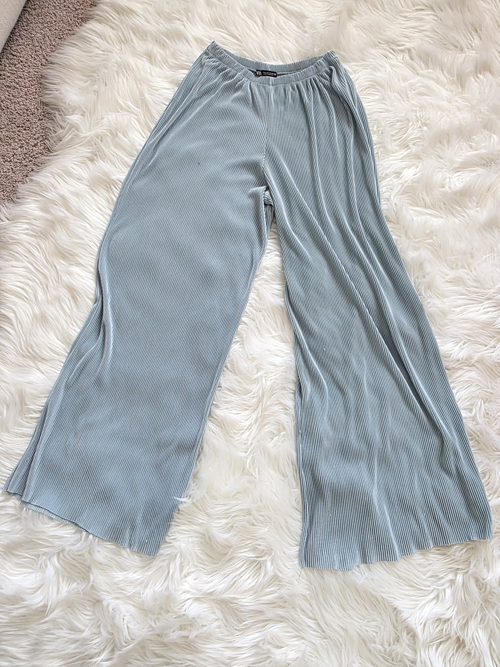 Pleated Wide-Leg Pants - Light Blue
